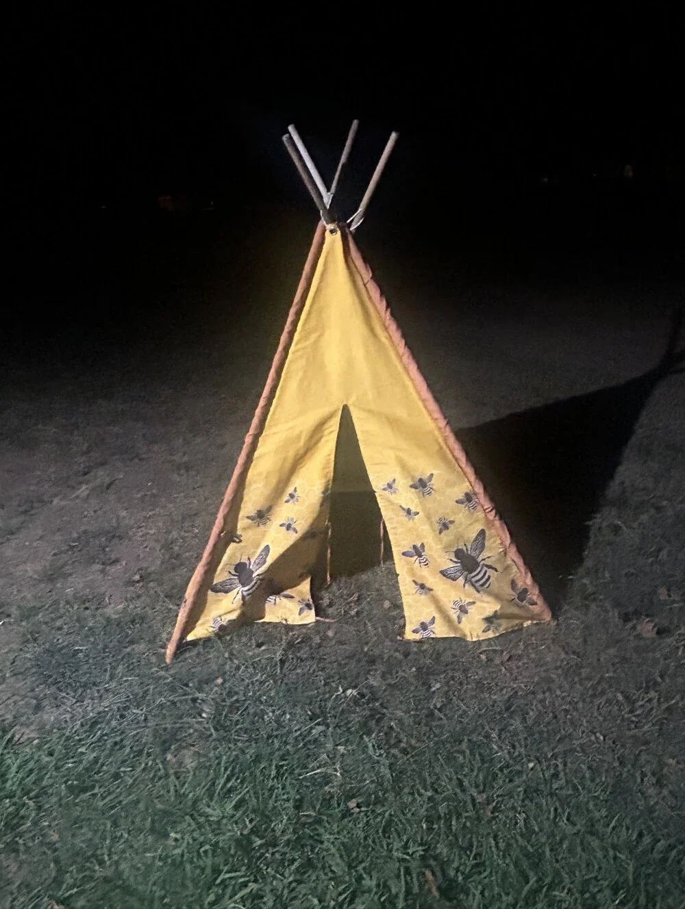 Yellow Bee Kids Teepee Play Tent - Unbranded